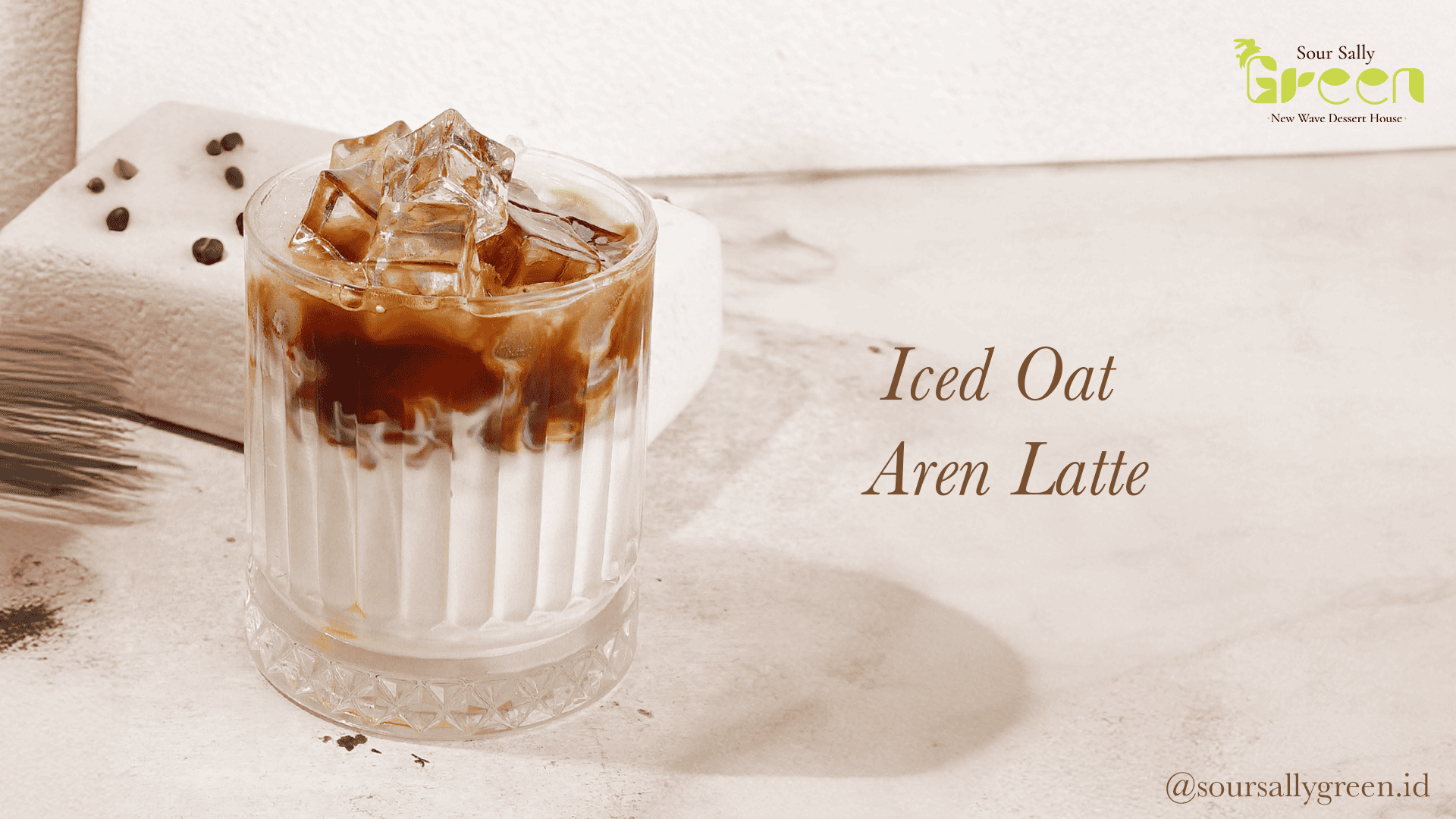 Iced Oat Aren Latte